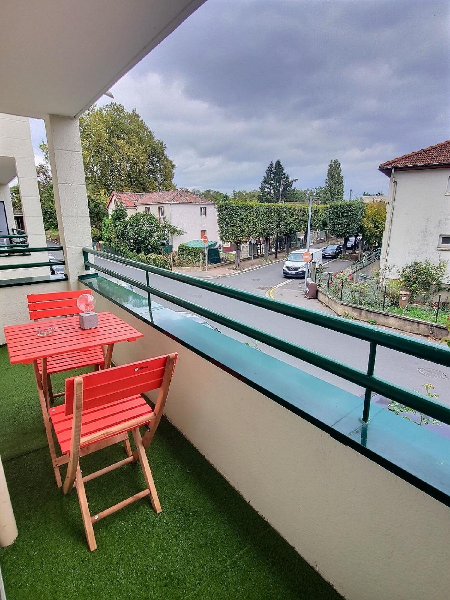 Appartement Pres Gare, Parking ヴィニュー・シュル・セーヌ エクステリア 写真