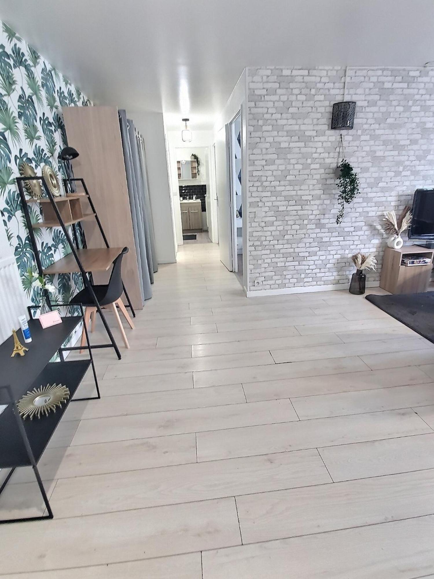Appartement Pres Gare, Parking ヴィニュー・シュル・セーヌ エクステリア 写真